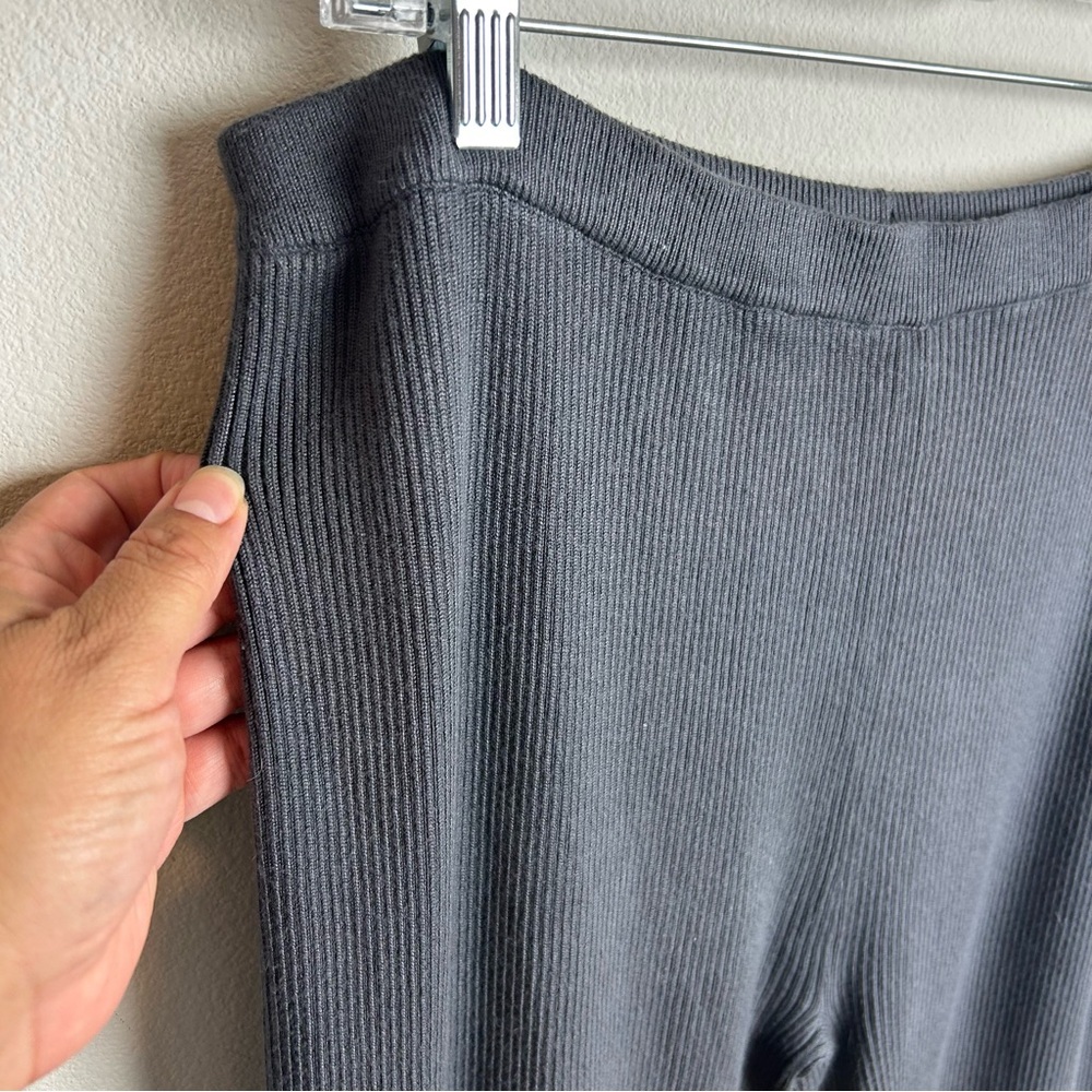 MESHKI Gray Ribbed Flare thick knit pants size: XXXL - Picture 3 of 8